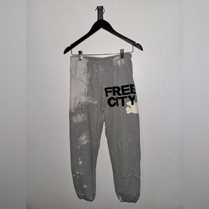 freecity Gray Tie-Dye Joggers with Logo - Women